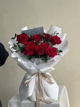 Load image into Gallery viewer, Classic 9 Red Roses with Eucalyptus